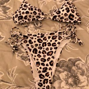 Victoria’s Secret High-Waisted Leopard Leggings